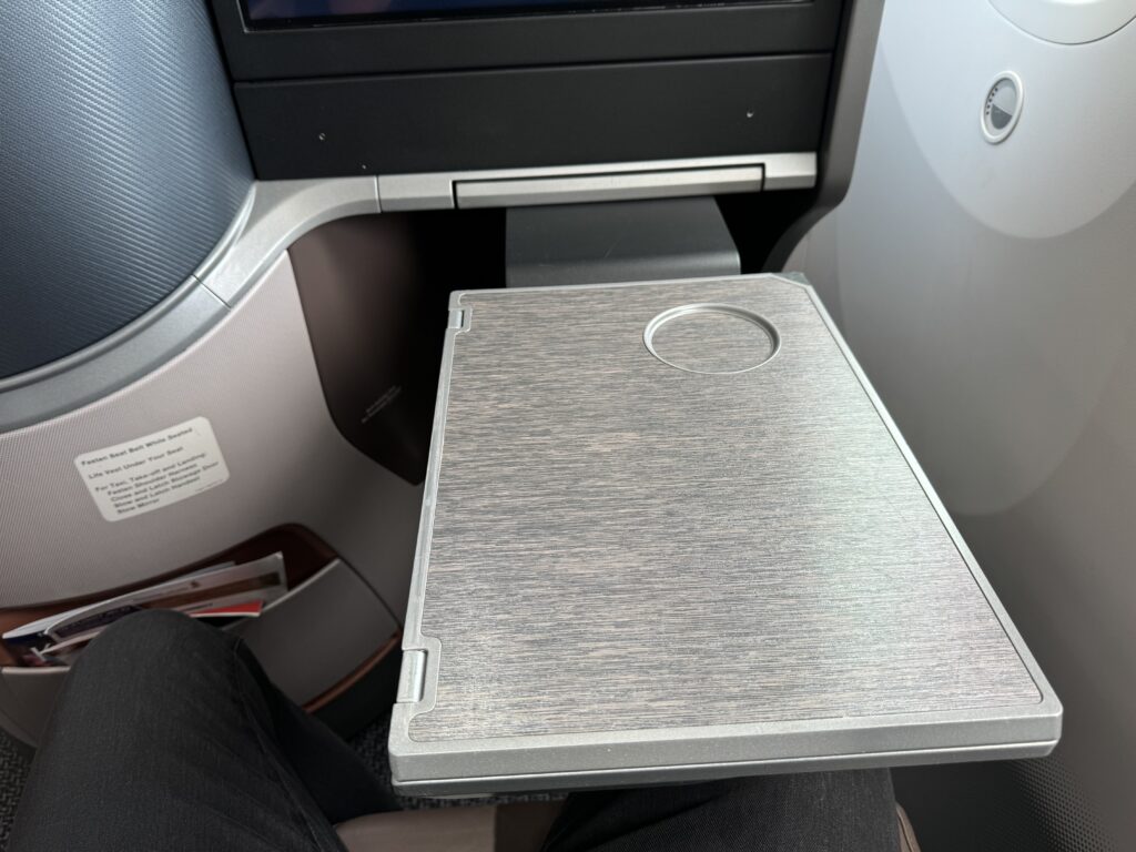 シンガポール航空ビジネスクラス　座席