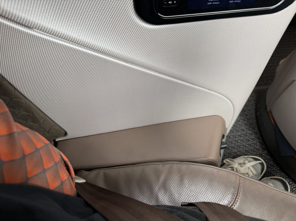 シンガポール航空ビジネスクラス　座席