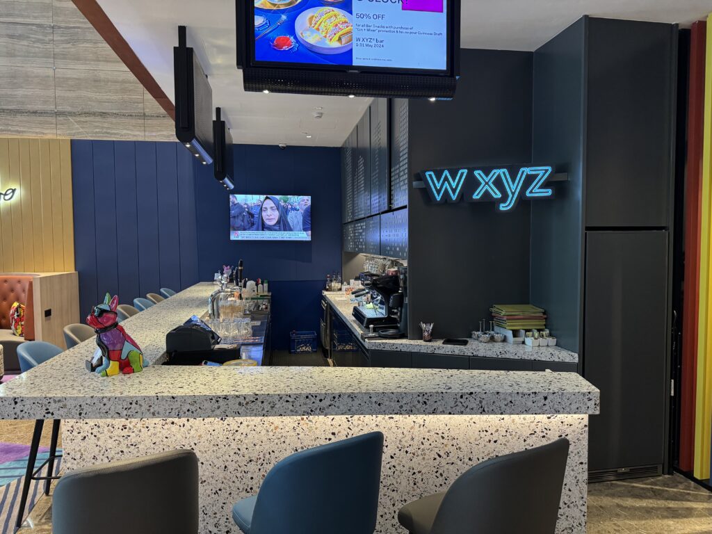 アロフト・シンガポール・ノベナW XYZ Bar