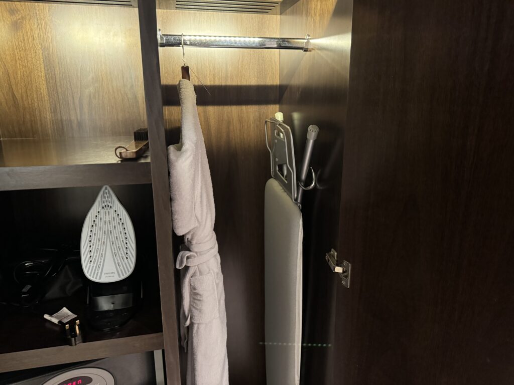 シンガポールマリオットタンプラザホテル　バゲージラック