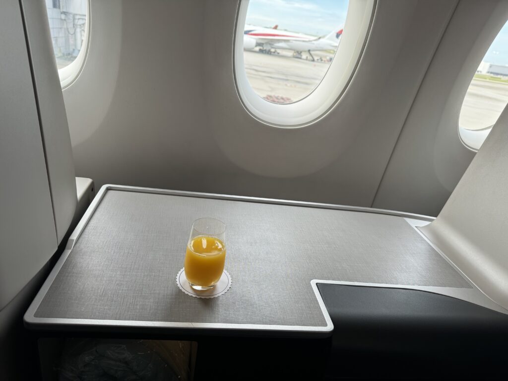 マレーシア航空ビジネスクラス　座席