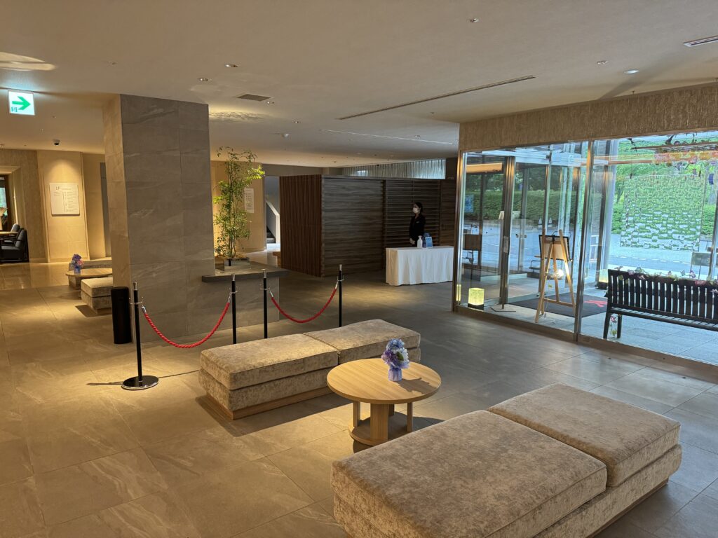 富士マリオットホテル山中湖　レセプション