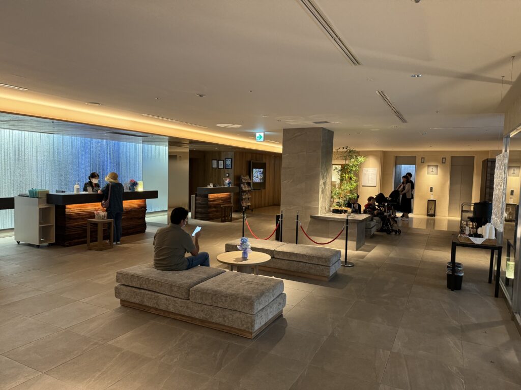 富士マリオットホテル山中湖　レセプション