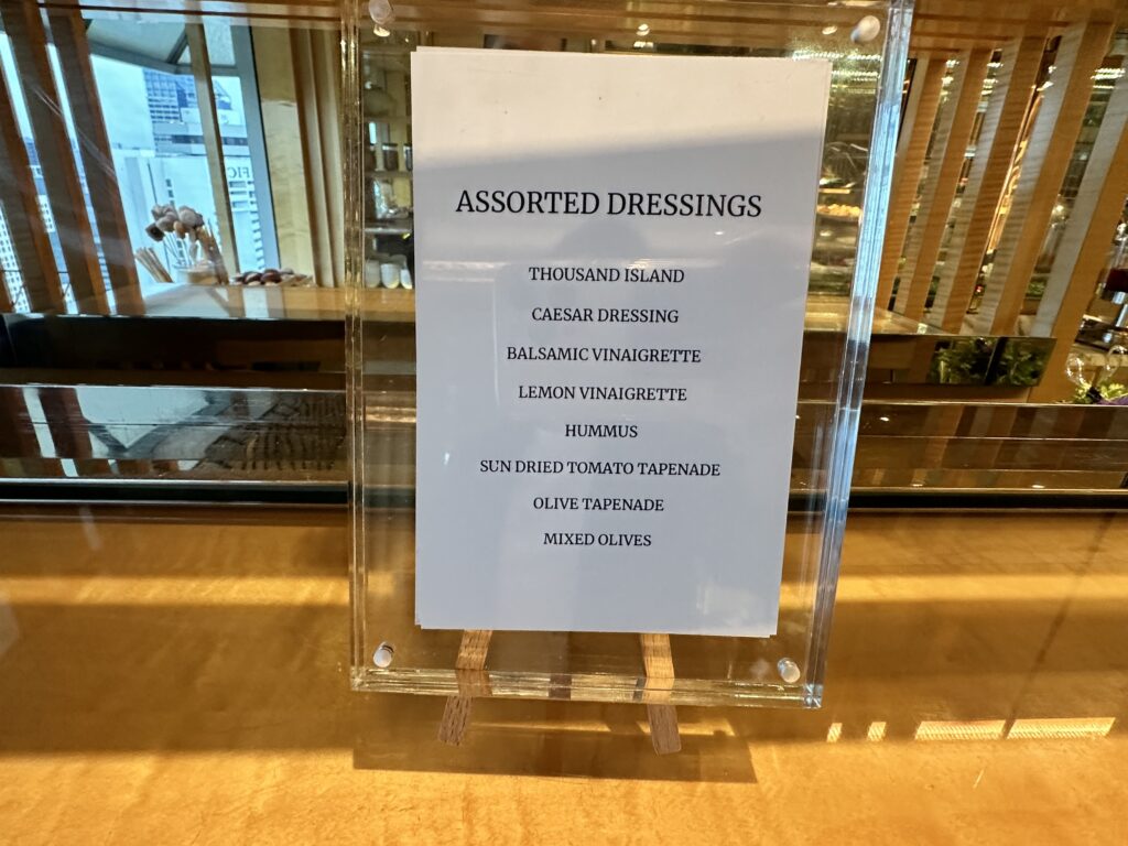 ザ・リッツ・カールトン・ミレニア シンガポール　クラブラウンジ　
軽食　フード