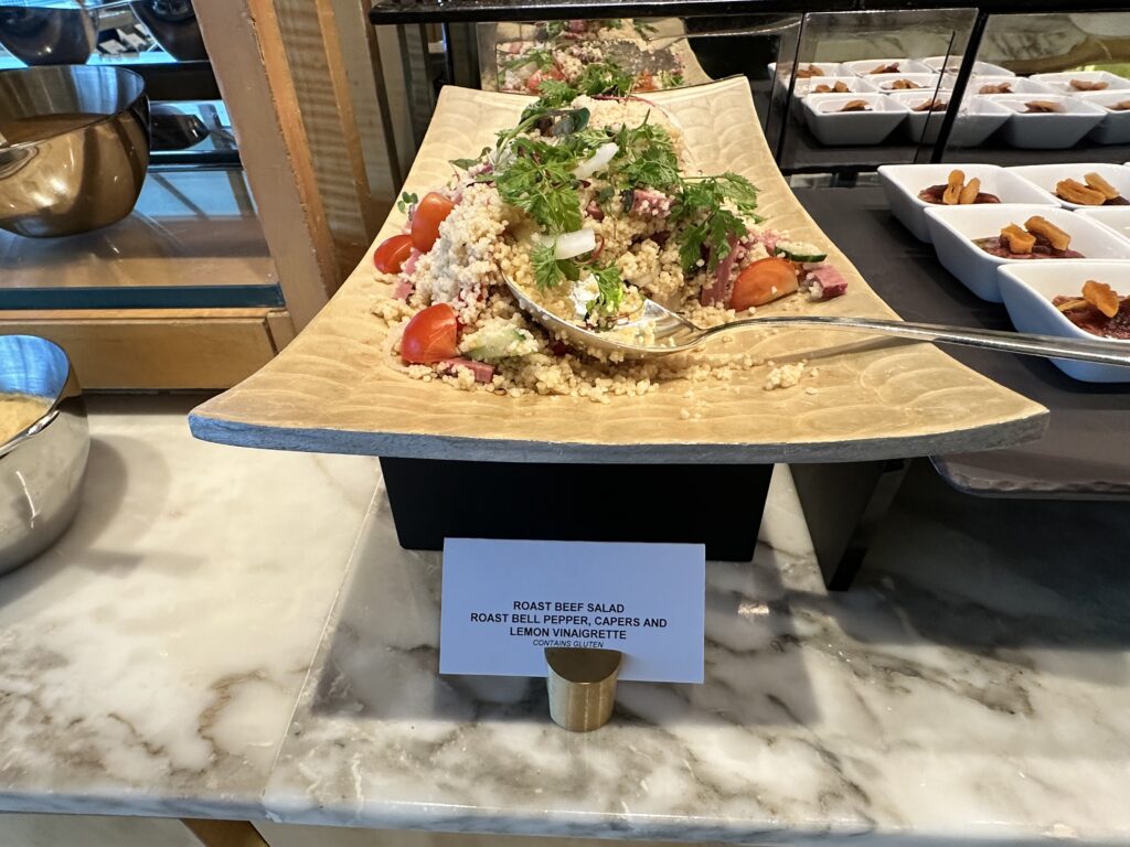 ザ・リッツ・カールトン・ミレニア シンガポール　クラブラウンジ　
軽食　フード