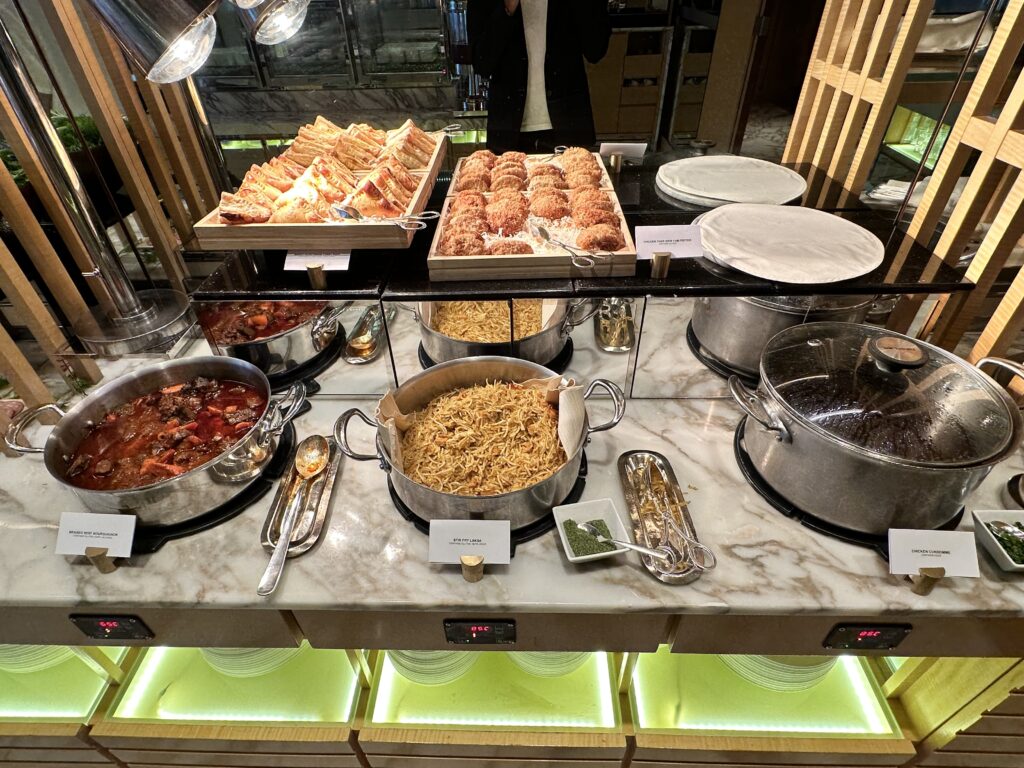 ザ・リッツ・カールトン・ミレニア シンガポール　クラブラウンジ　
軽食　フード