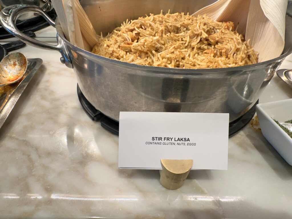 ザ・リッツ・カールトン・ミレニア シンガポール　クラブラウンジ　
軽食　フード