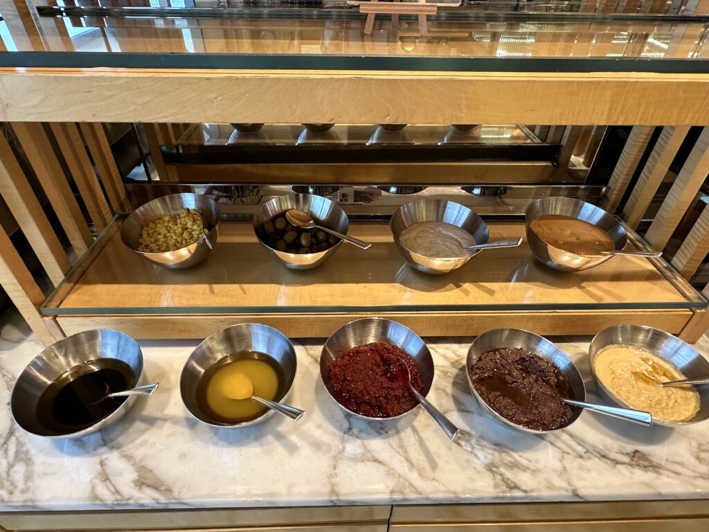 ザ・リッツ・カールトン・ミレニア シンガポール　クラブラウンジ　
軽食　フード