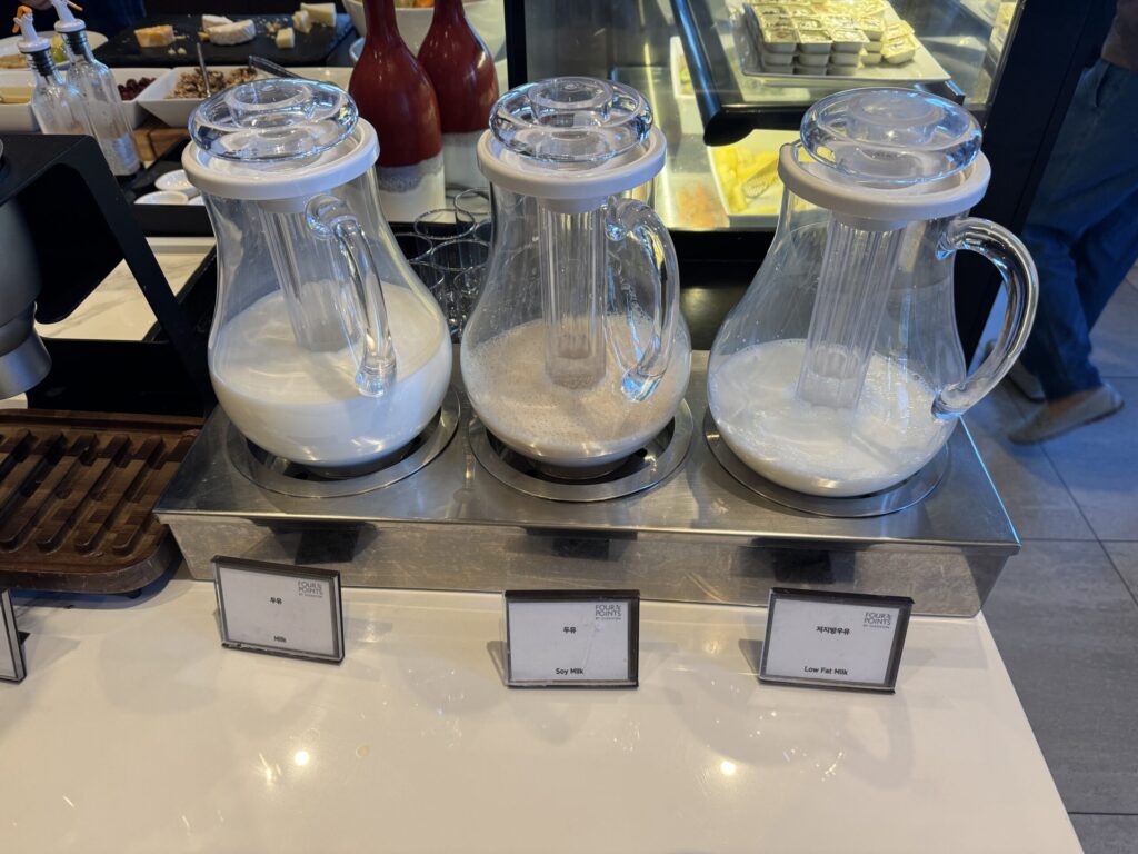 フォーポイント･バイ･シェラトン･ジョソン･ソウル駅　朝食　ドリンク