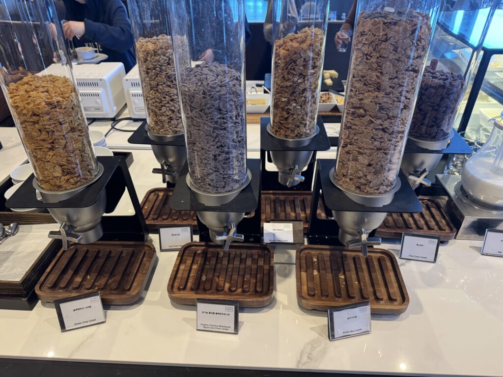 フォーポイント･バイ･シェラトン･ジョソン･ソウル駅　朝食　フード