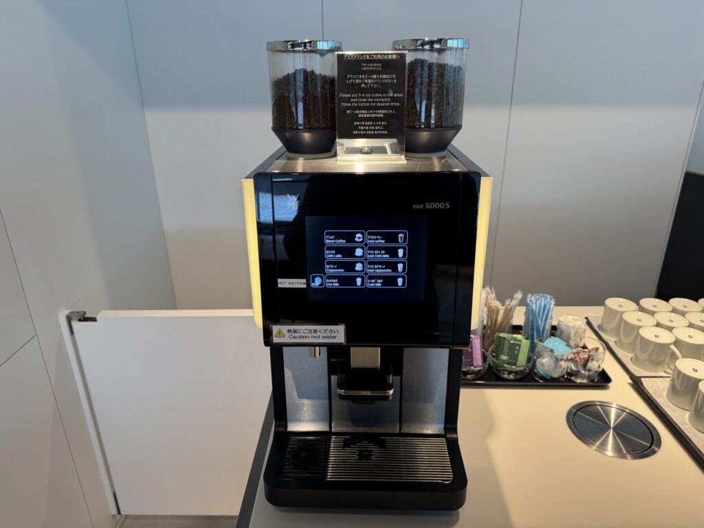 羽田空港 パワーラウンジプレミアム 飲み物