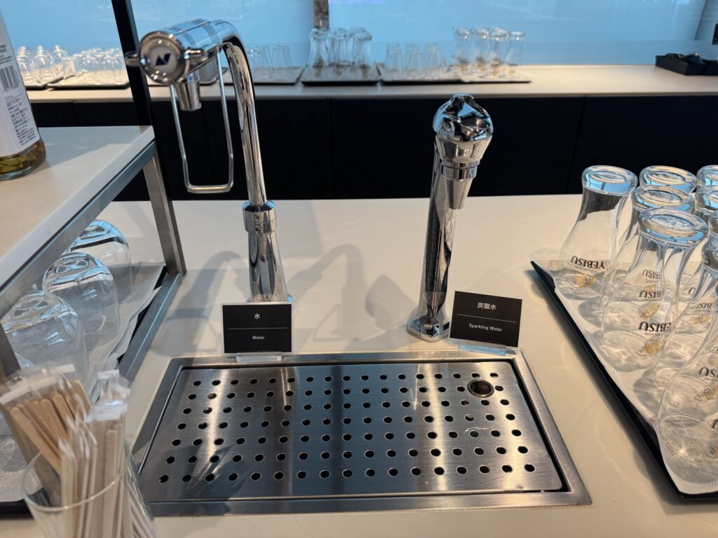 羽田空港 パワーラウンジプレミアム 飲み物