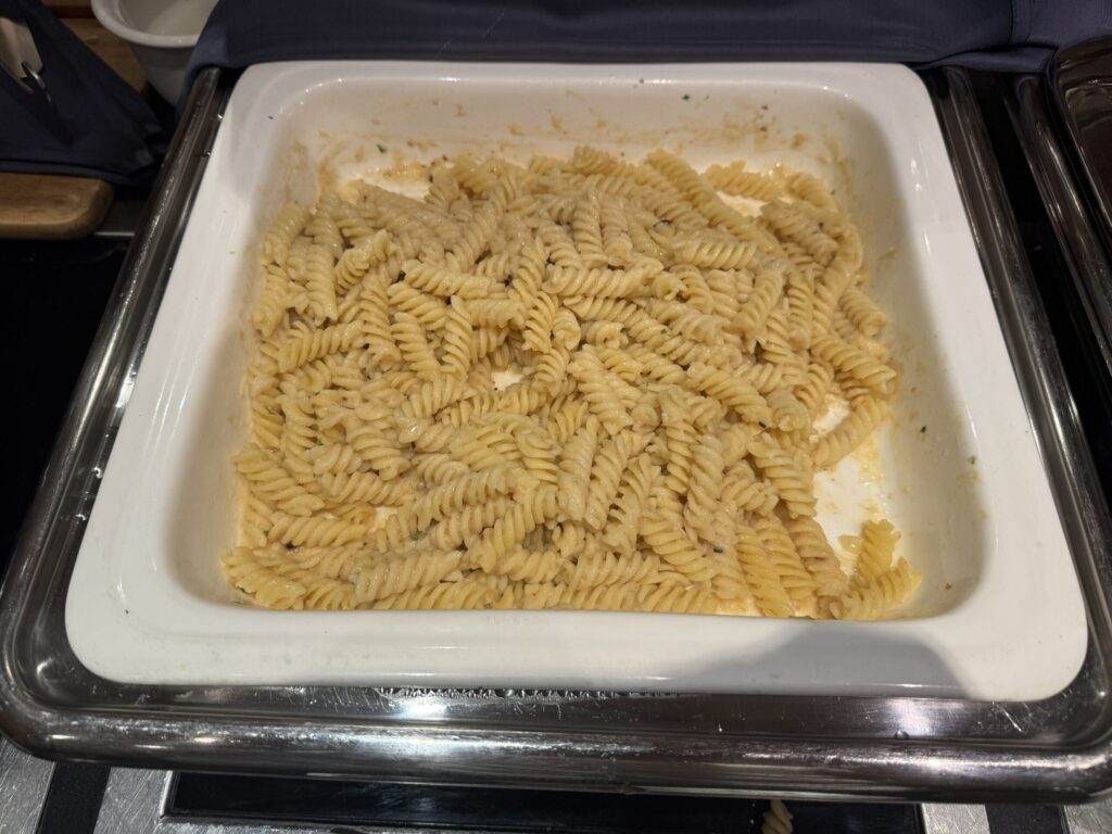 ルネッサンス･リバーサイド･ホテル･サイゴン　ラウンジ夕食　1日目