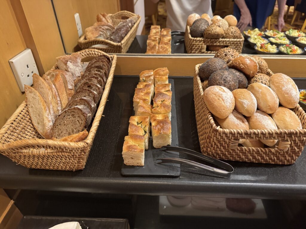 ルネッサンス･リバーサイド･ホテル･サイゴン　ラウンジ夕食　1日目