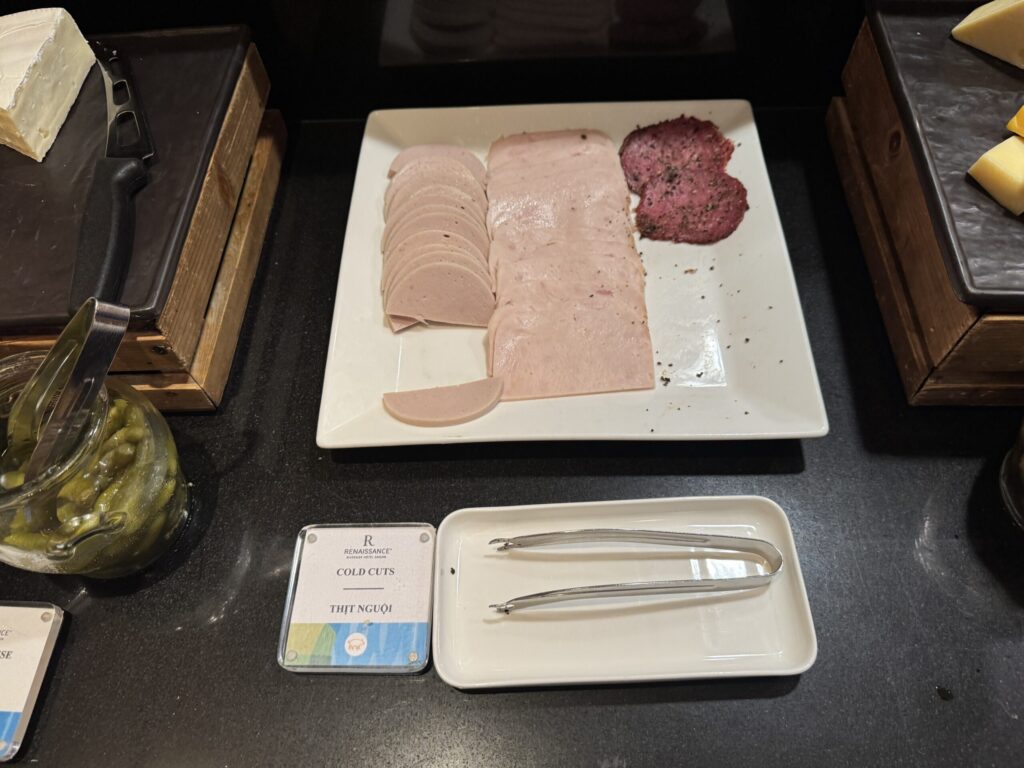 ルネッサンス･リバーサイド･ホテル･サイゴン　ラウンジ夕食　1日目