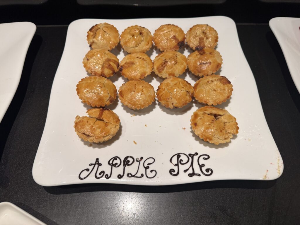 ルネッサンス･リバーサイド･ホテル･サイゴン　ラウンジ夕食　2日目