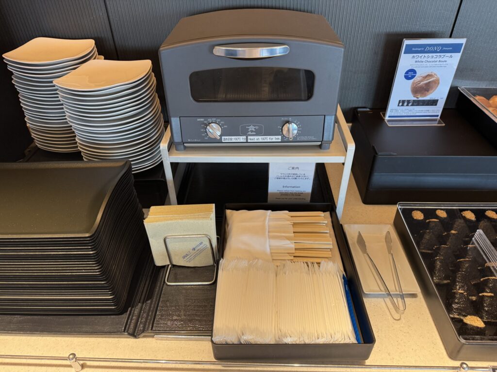 羽田空港・国内線のANAスイートラウンジ　フード