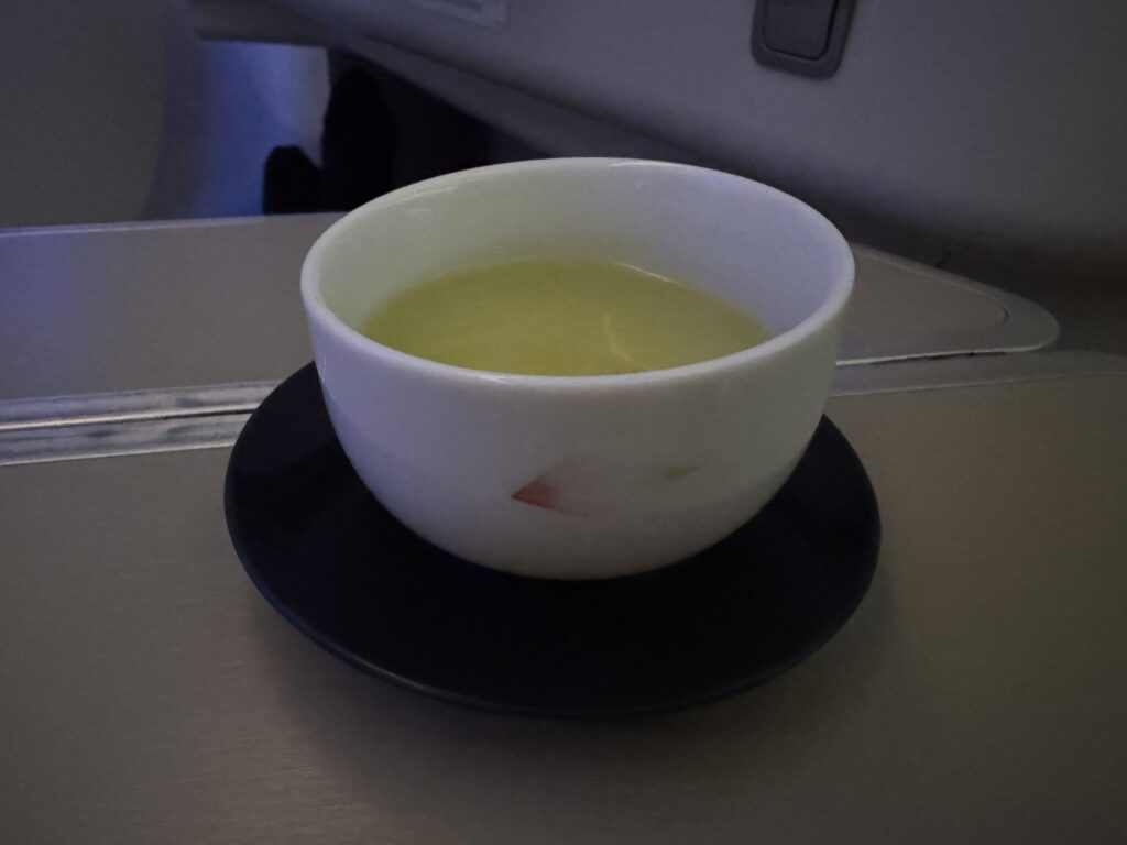 ベトナム航空ビジネスクラス搭乗記【成田⇄ホーチミン】 機内食