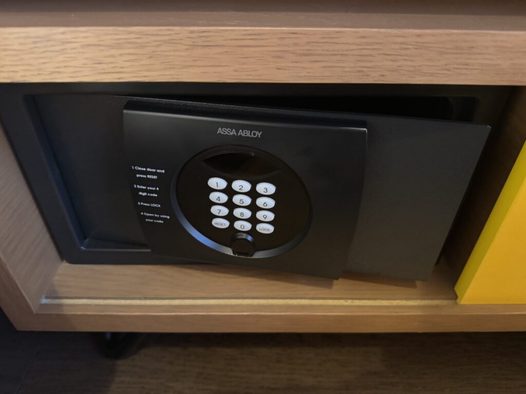 モクシー梅田客室設備