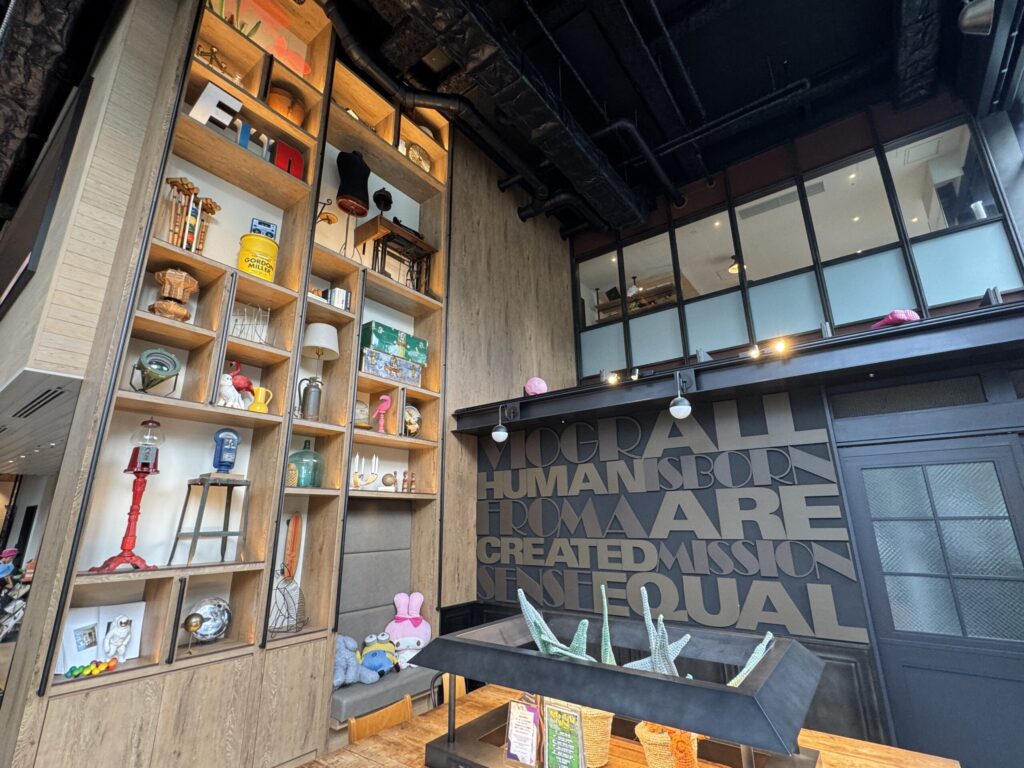 モクシー梅田ロビー