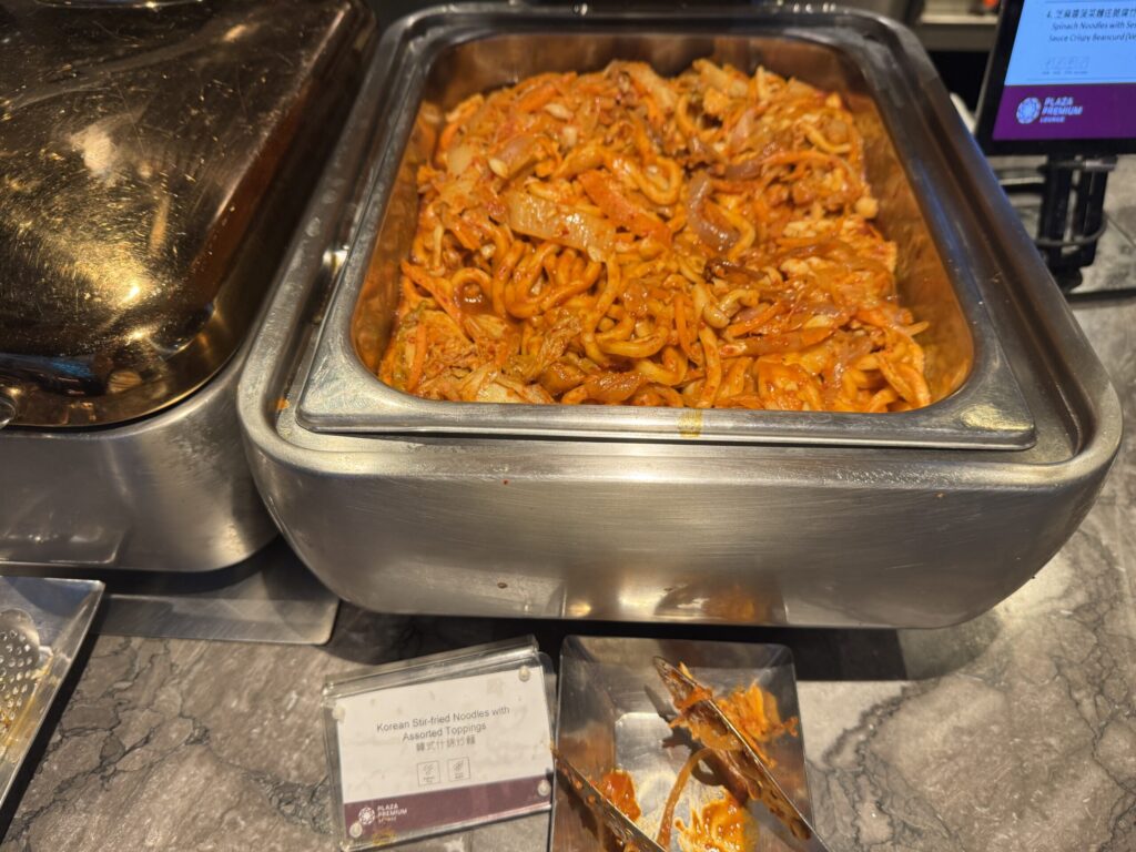 桃園国際空港 第2ターミナル「プラザプレミアムラウンジ (Zone A1)」 食事