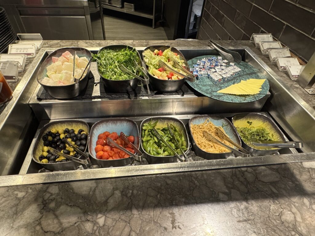 桃園国際空港 第2ターミナル「プラザプレミアムラウンジ (Zone A1)」 食事