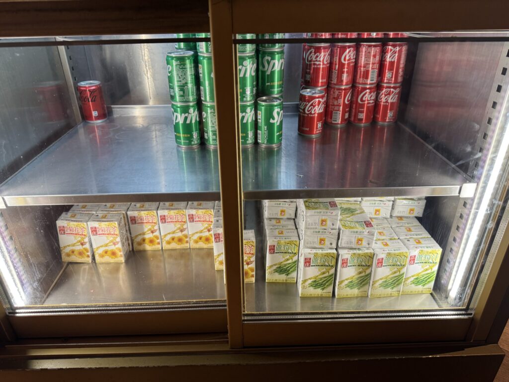 桃園国際空港 第2ターミナル「プラザプレミアムラウンジ (Zone A)」ドリンク