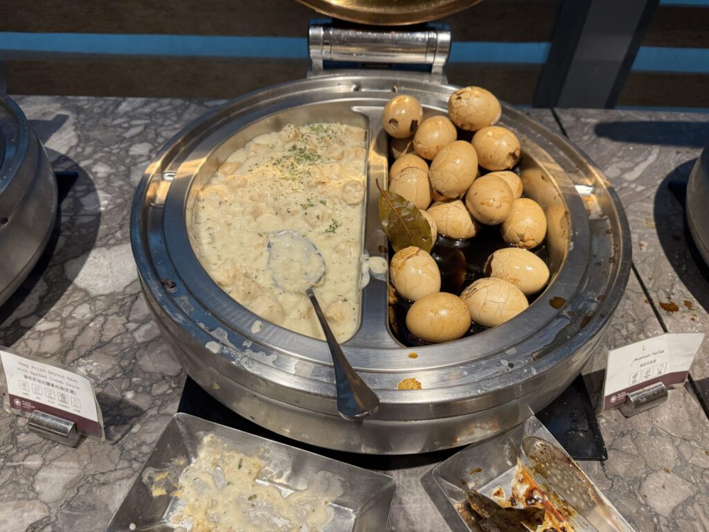 桃園国際空港 第2ターミナル「プラザプレミアムラウンジ (Zone A)」 食事