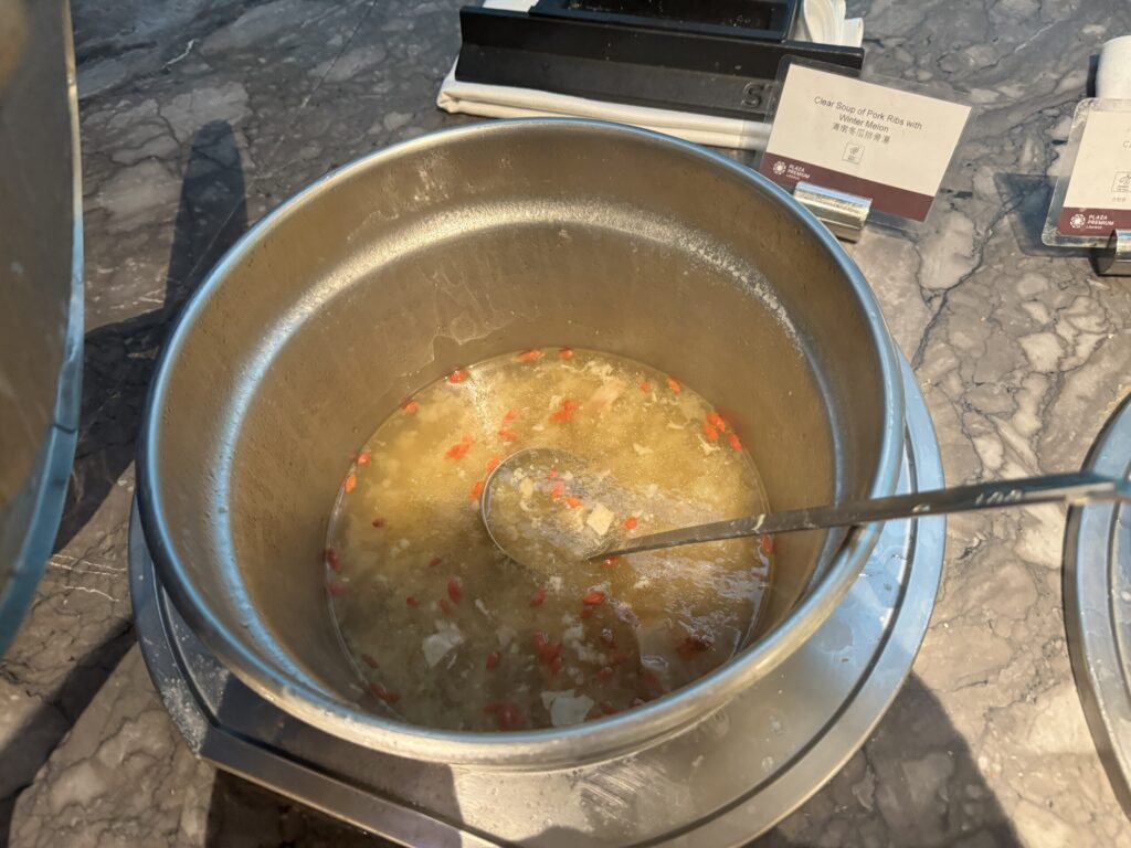 桃園国際空港 第2ターミナル「プラザプレミアムラウンジ (Zone A)」 食事