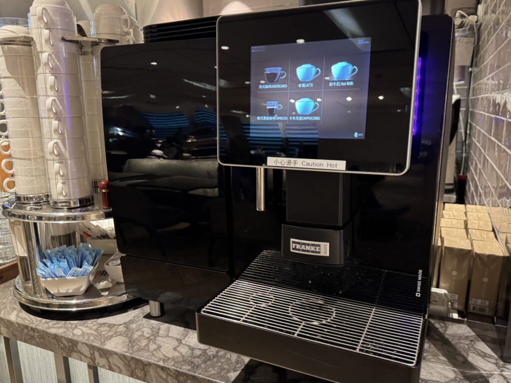 桃園国際空港 第2ターミナル「プラザプレミアムラウンジ (Zone A)」ドリンク