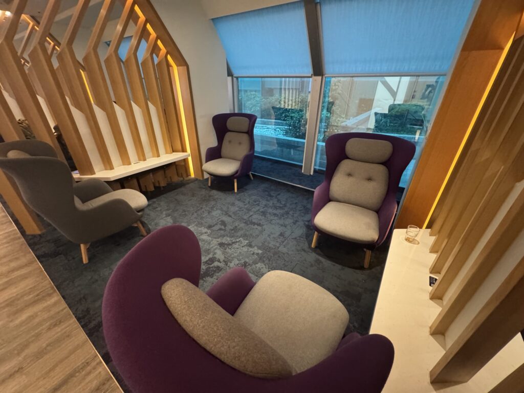 桃園国際空港 第2ターミナル「オリエンタルクラブラウンジ」内観