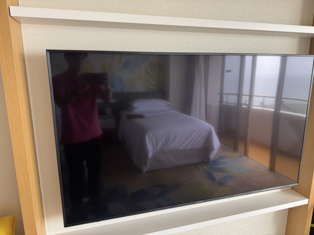 シェラトングランデトーキョーベイ 部屋 テレビ
