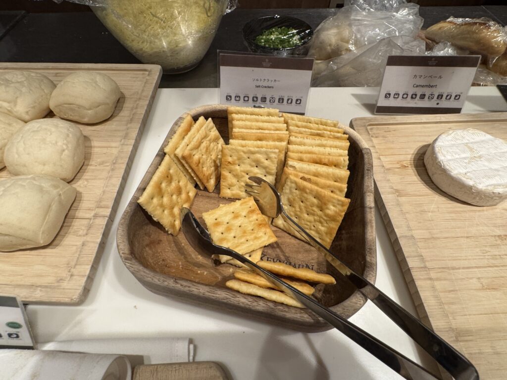 シェラトングランデトーキョーベイ クラブラウンジ おつまみ
