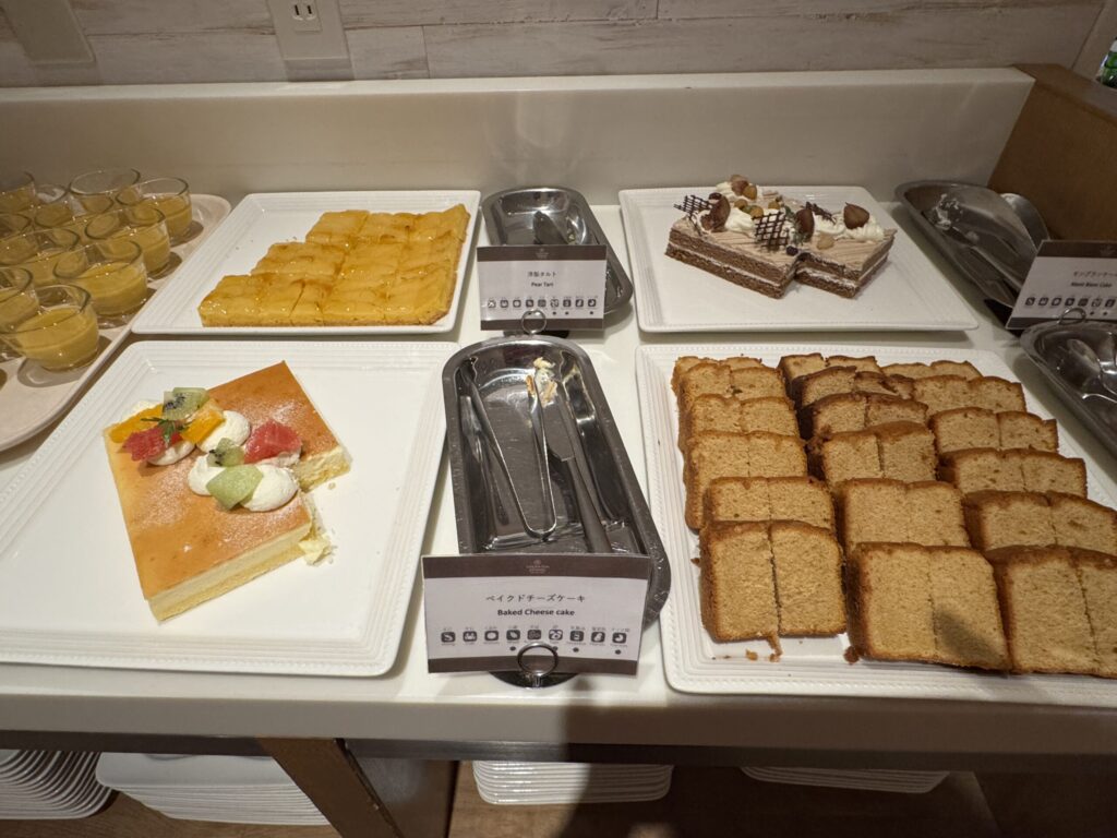 シェラトングランデトーキョーベイ クラブラウンジ スイーツ