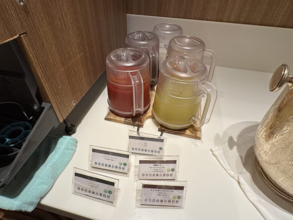シェラトングランデトーキョーベイ クラブラウンジ 飲み物