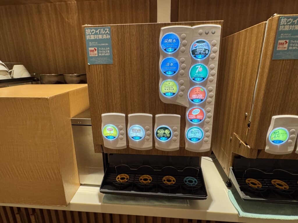 シェラトングランデトーキョーベイ クラブラウンジ 飲み物