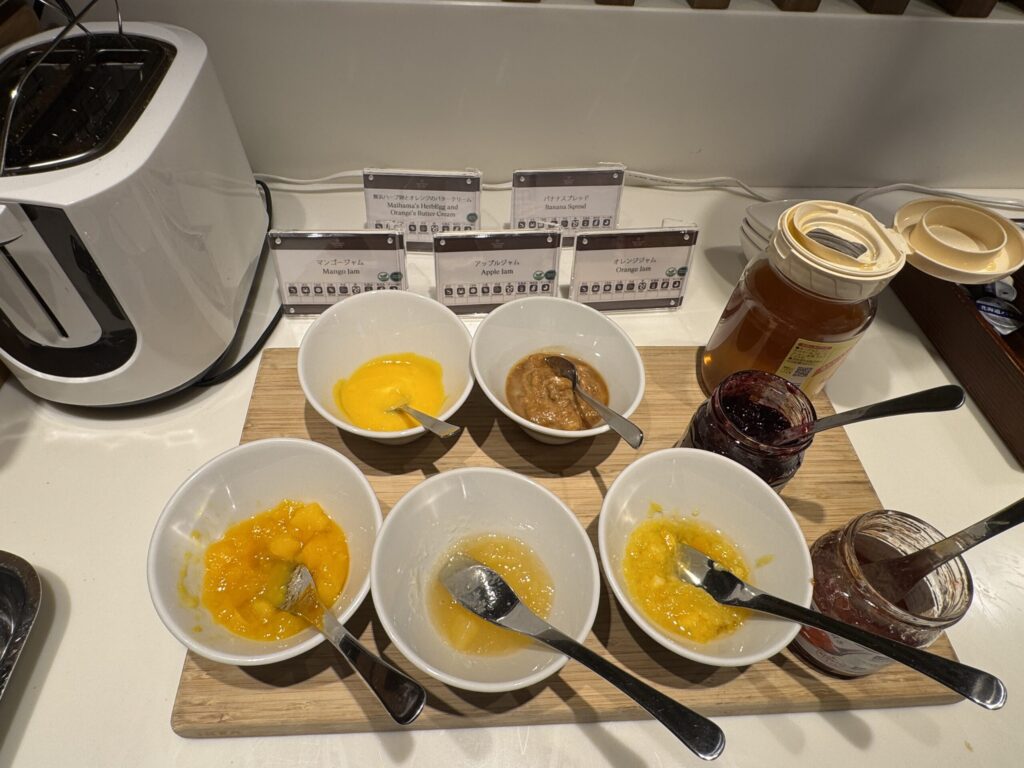 シェラトングランデトーキョーベイ 朝食ビュッフェ パン