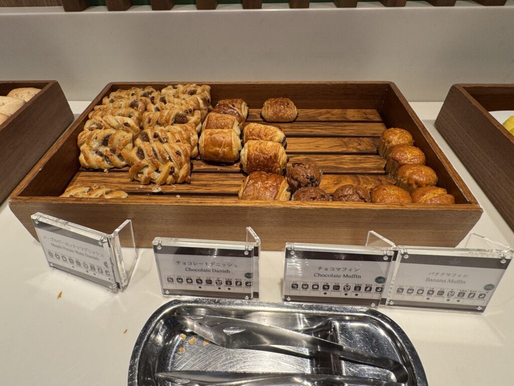シェラトングランデトーキョーベイ 朝食ビュッフェ パン