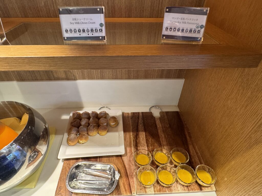 シェラトングランデトーキョーベイ 朝食ビュッフェ パン