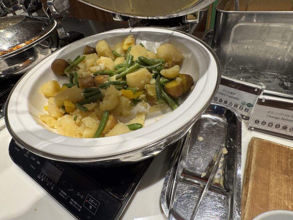 シェラトングランデトーキョーベイ 朝食ビュッフェ ホットミール