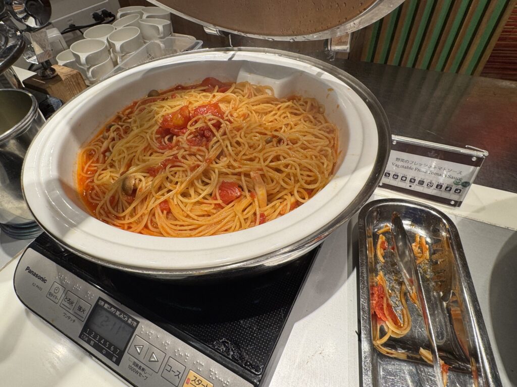 シェラトングランデトーキョーベイ 朝食ビュッフェ ホットミール