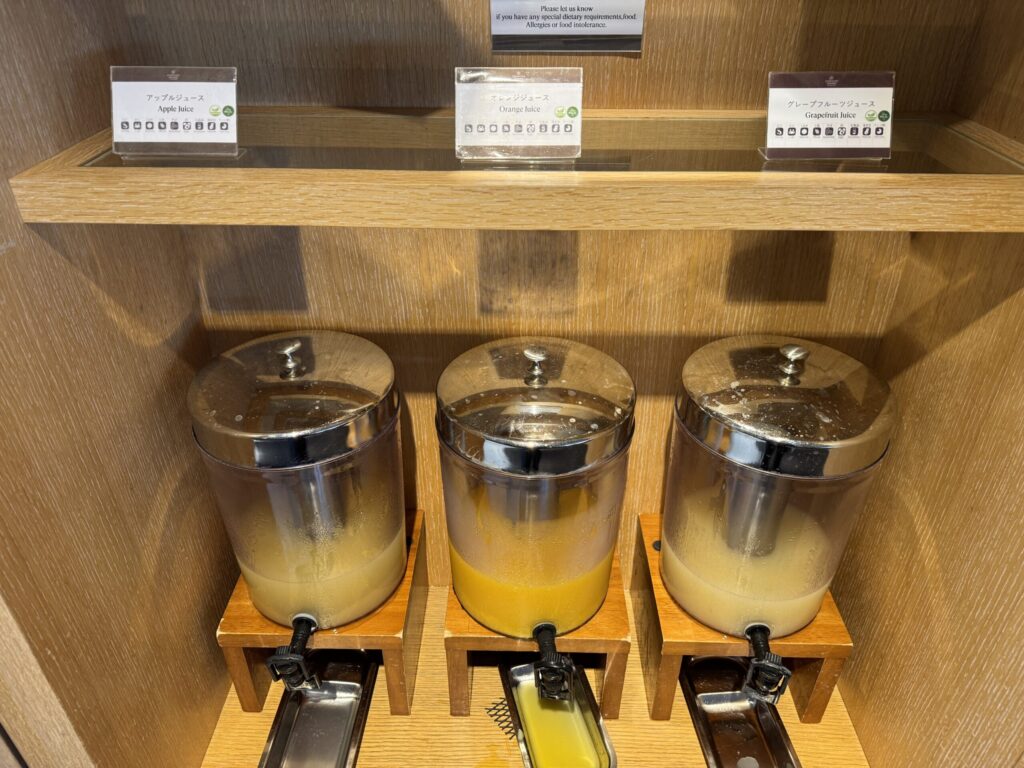 シェラトングランデトーキョーベイ クラブラウンジ 朝 飲み物