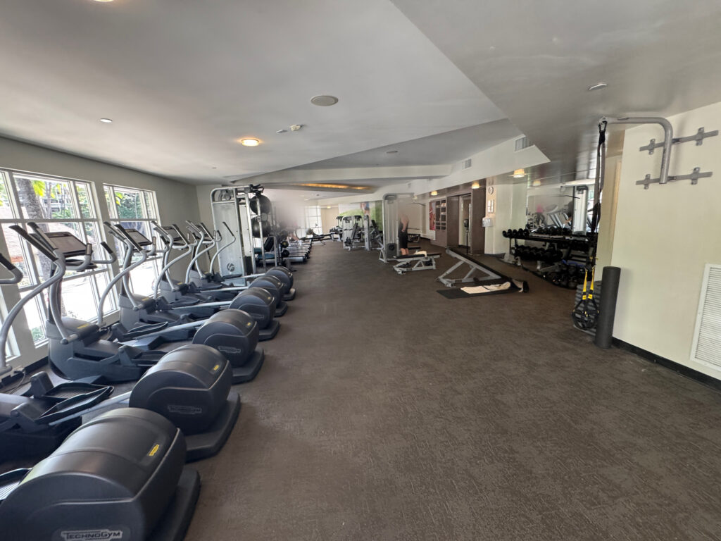 モアナサーフライダー フィットネス