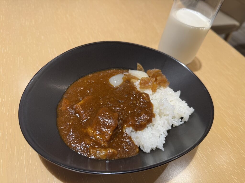 JALファーストクラスラウンジ お寿司カウンター カレー