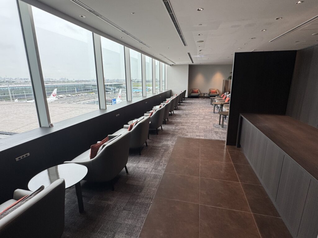 JALファーストクラスラウンジ JAL's SALON