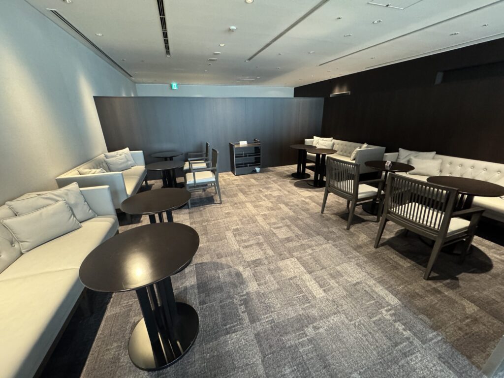 JALファーストクラスラウンジ JAL's SALON
