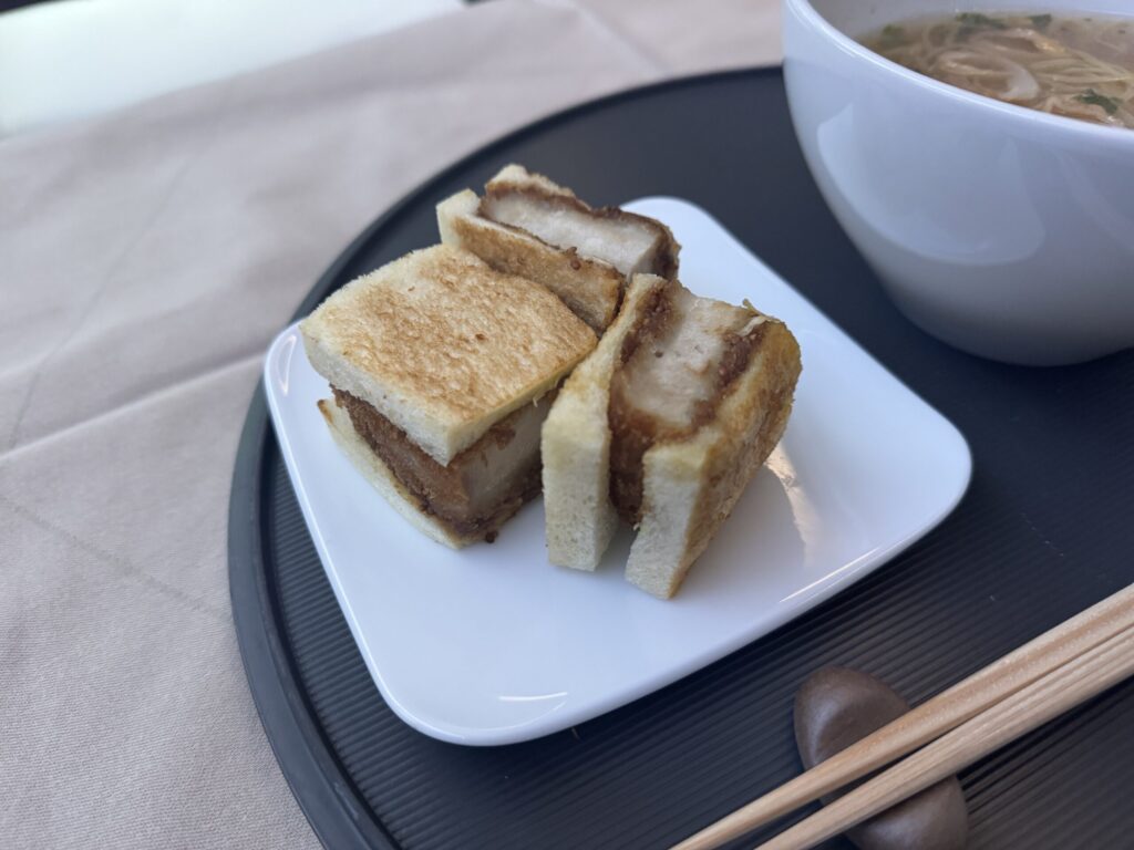 JAL国際線ファーストクラス アラカルト かつサンド