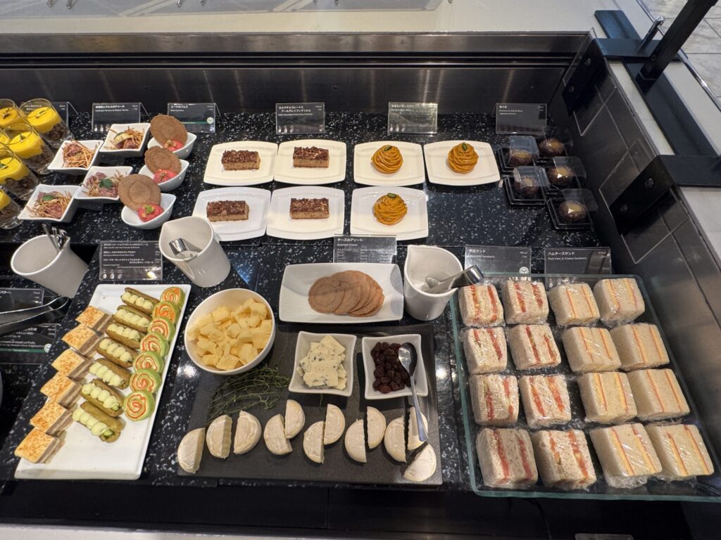 ANA ファーストクラス ラウンジ 食事