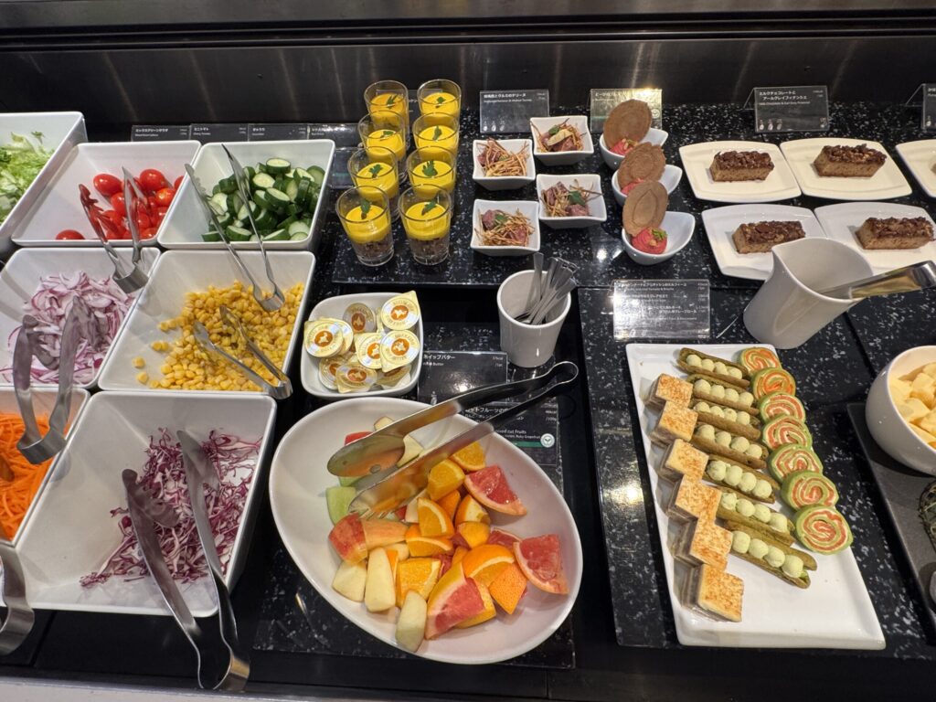ANA ファーストクラス ラウンジ 食事