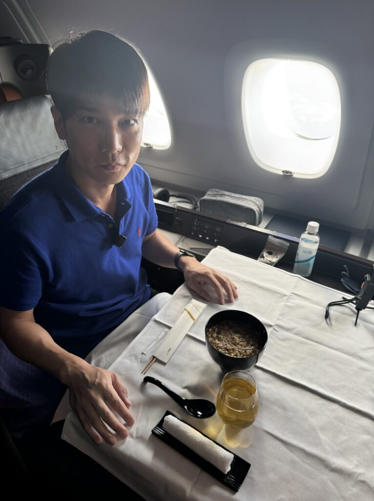 ANA 往路 ファーストクラス ラーメン